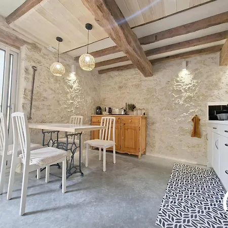 Casa De Pedra Holiday home *